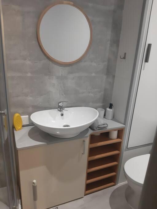 Apartament Komfortowy - W Pelni Wyposazony - Spaceapart Apartment Jelenia Gora Exterior photo