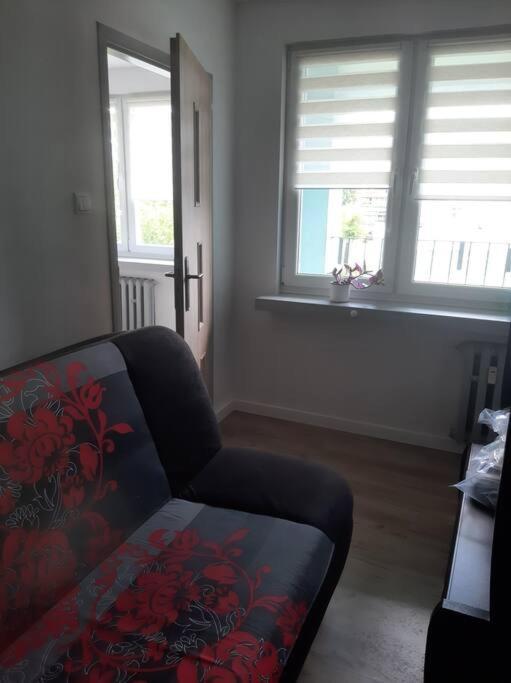 Apartament Komfortowy - W Pelni Wyposazony - Spaceapart Apartment Jelenia Gora Exterior photo